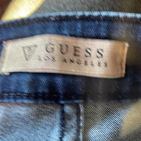 Guess Jeans - Picture 3 of 3